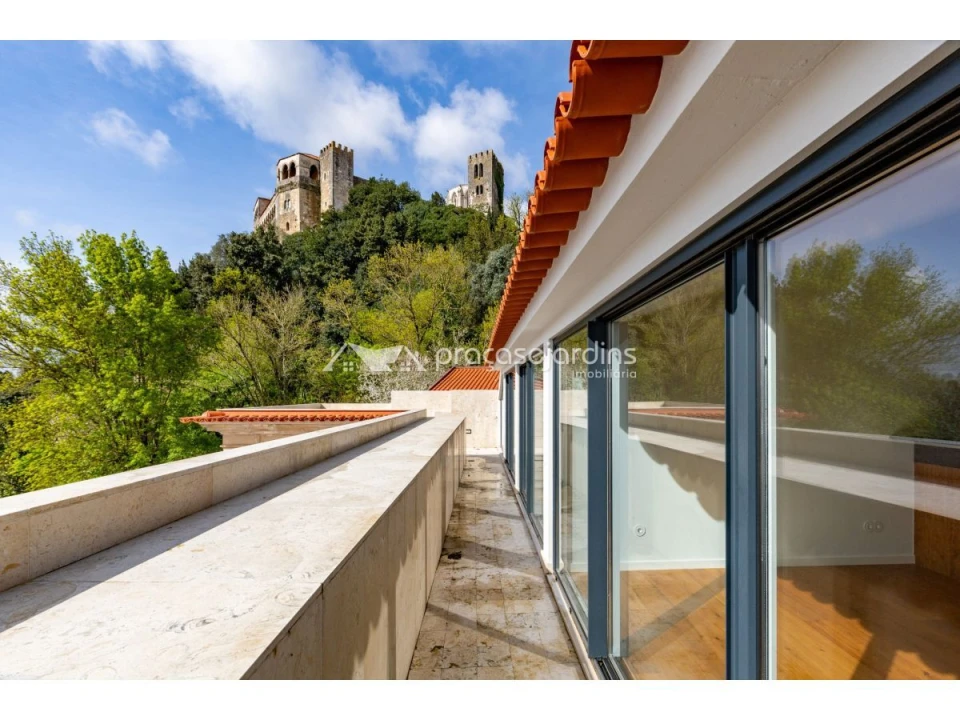 Apartamento T3 para Venda em Leiria, Pousos, Barreira e Cortes Foto 1