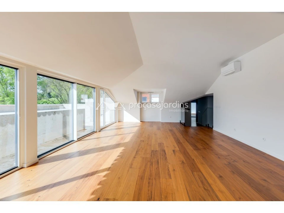 Apartamento T3 para Venda em Leiria, Pousos, Barreira e Cortes Foto 15