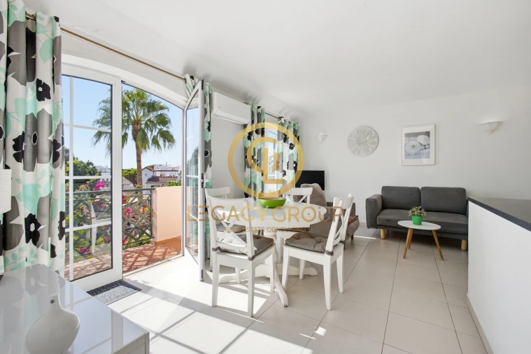 Apartamento T2 para Venda em Quarteira Foto 5