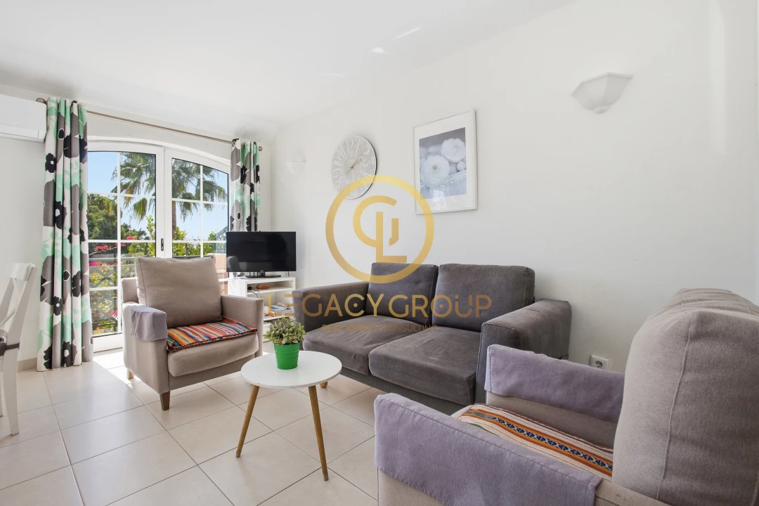 Apartamento T2 para Venda em Quarteira Foto 8