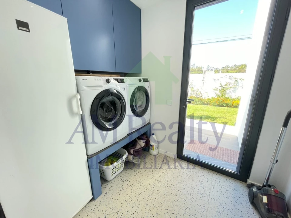 Moradia T3 para Venda em Reguengo Grande Foto 38
