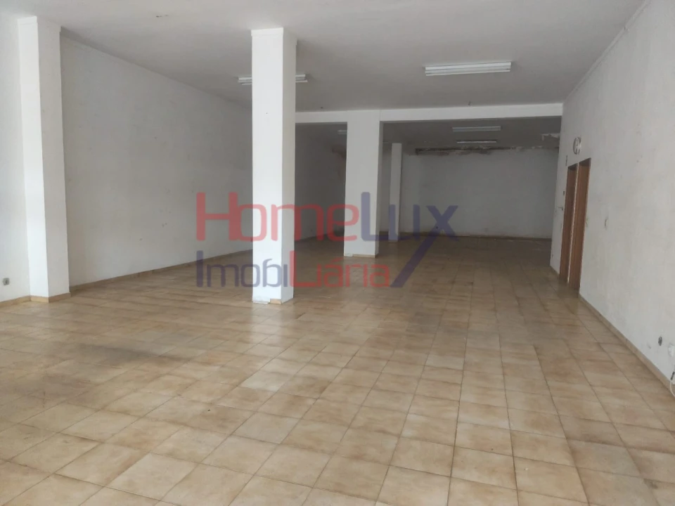 Loja para Venda em São João da Madeira Foto 12