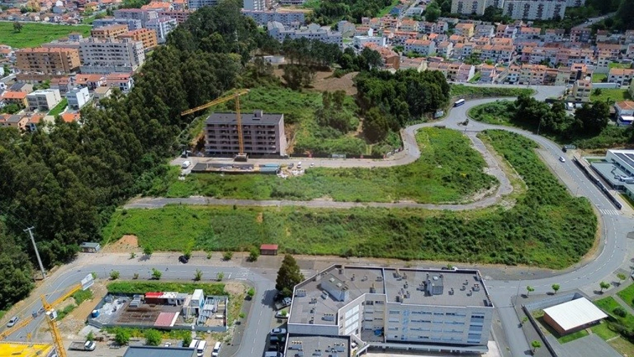 Apartamento T2 para Venda em Fânzeres e São Pedro da Cova Foto 13