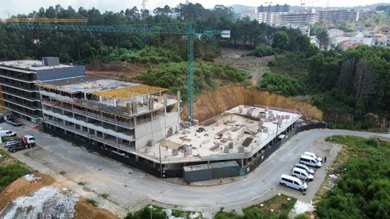 Apartamento T2 para Venda em Fânzeres e São Pedro da Cova Foto 14