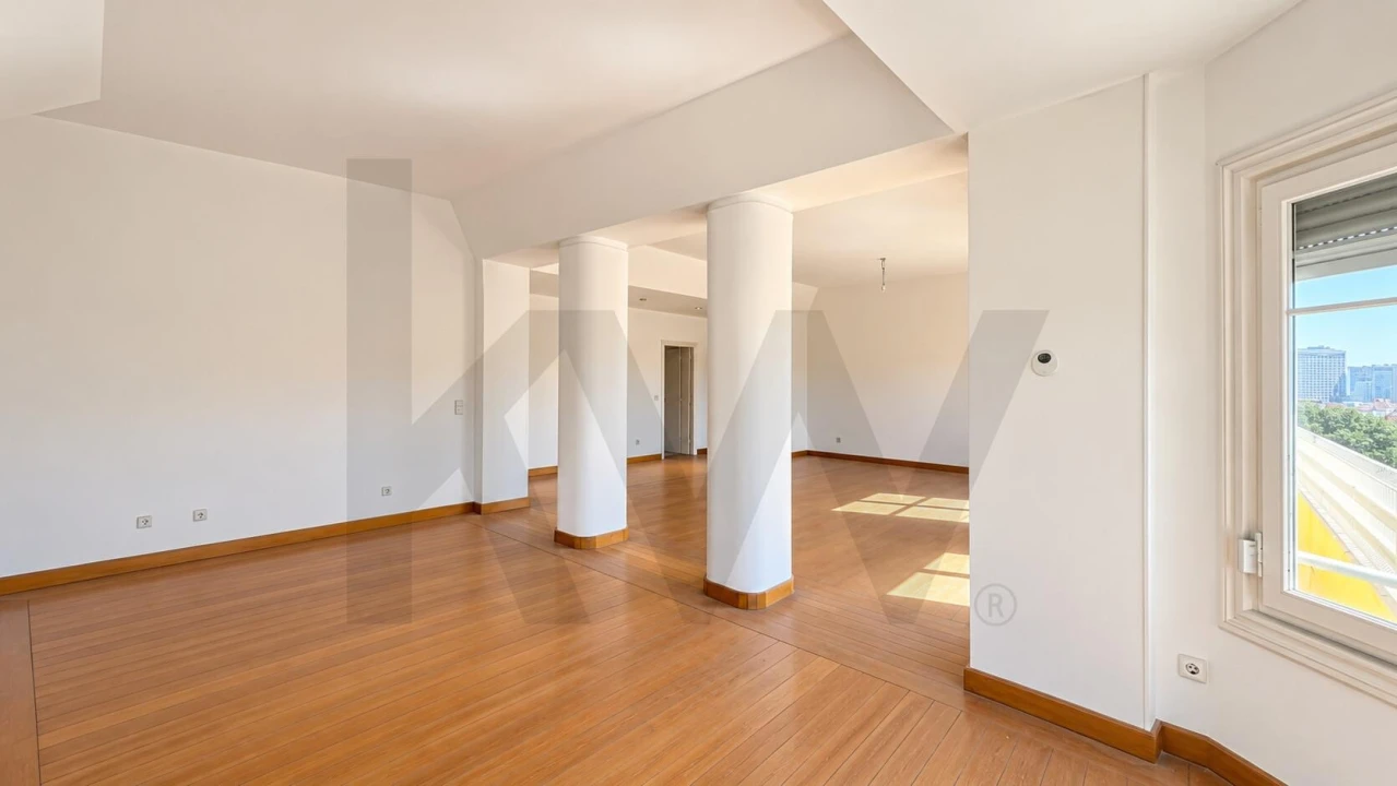 Apartamento T3 para Venda em Avenidas Novas Foto 8