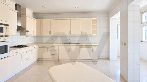 Apartamento T3 para Venda em Avenidas Novas
