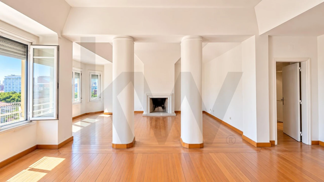 Apartamento T3 para Venda em Avenidas Novas Foto 2