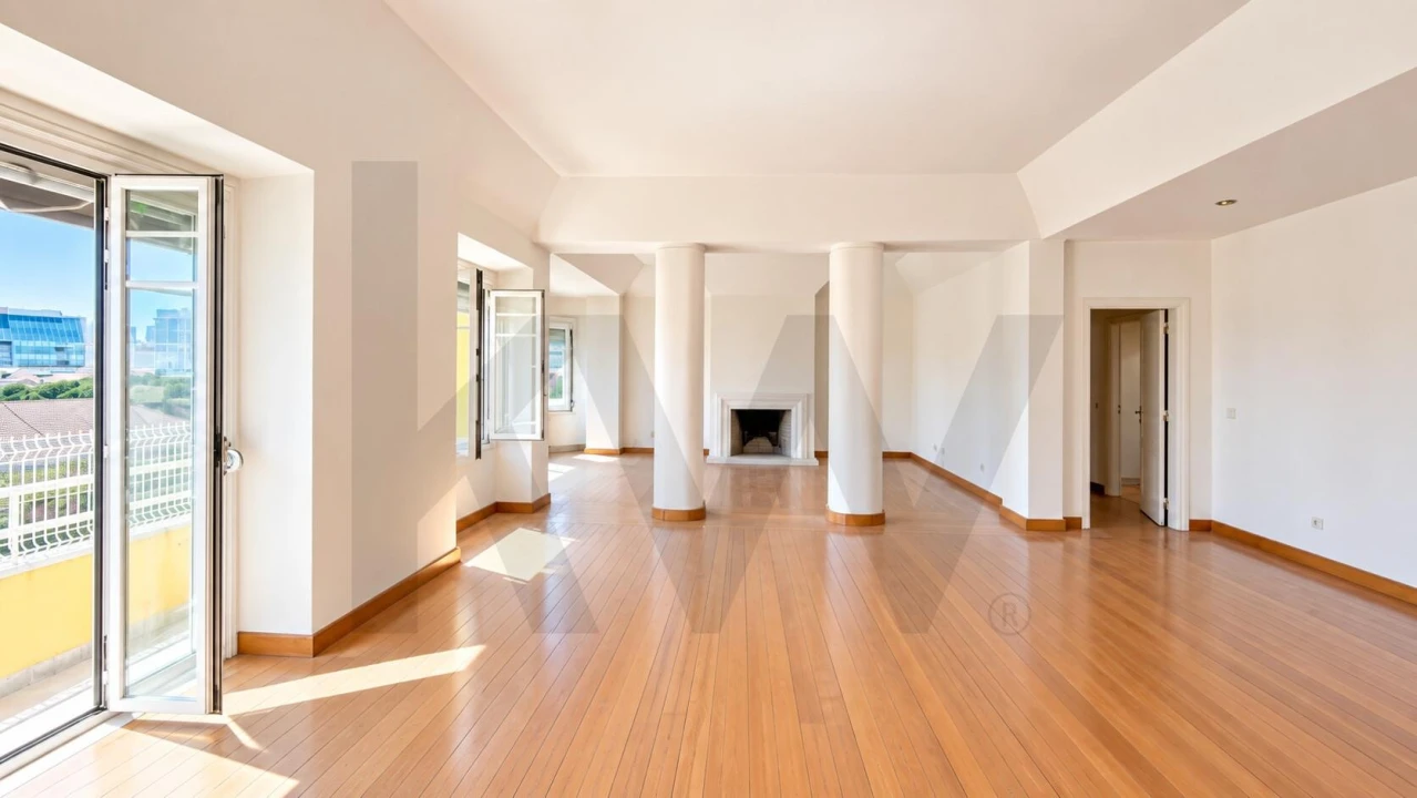 Apartamento T3 para Venda em Avenidas Novas Foto 1