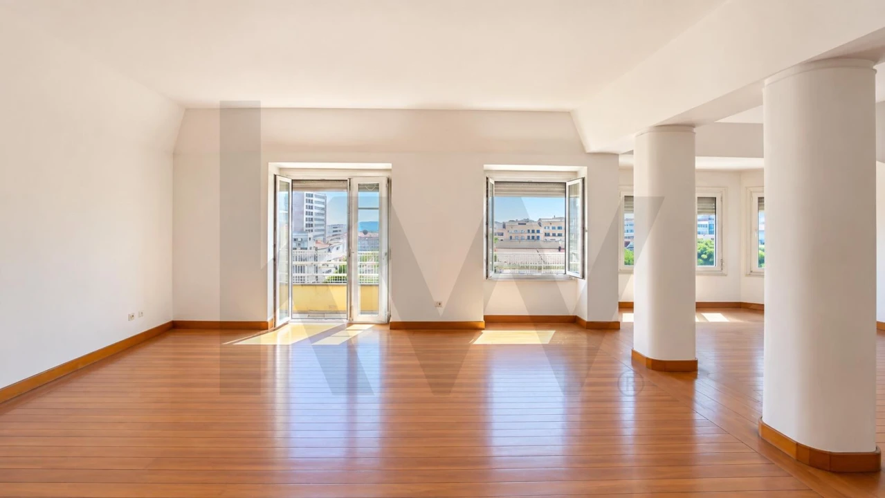Apartamento T3 para Venda em Avenidas Novas Foto 4