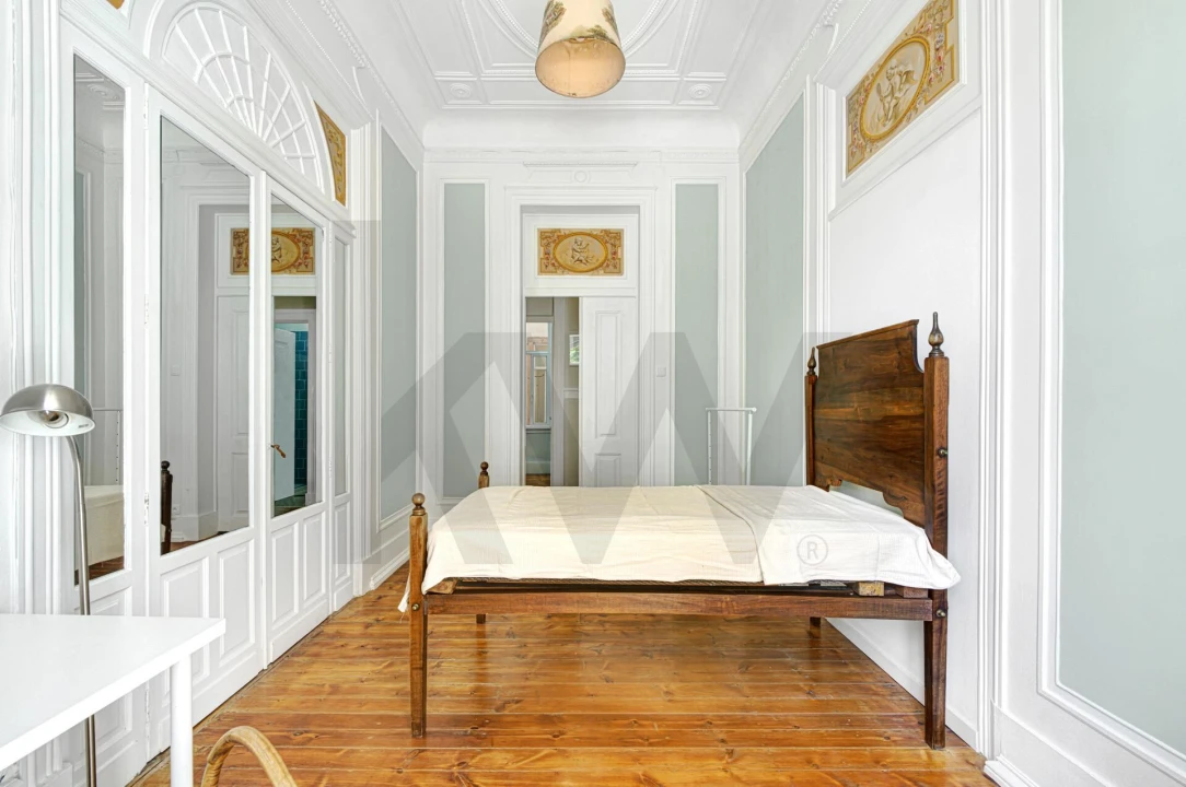 Quarto para Arrendamento em Avenidas Novas Foto 3