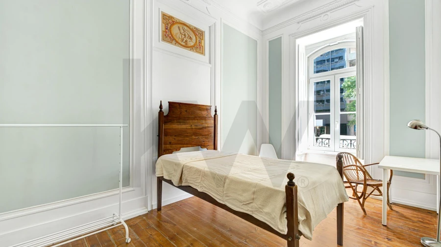 Quarto para Arrendamento em Avenidas Novas