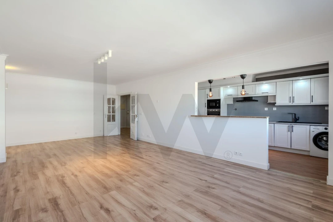 Apartamento T2 para Arrendamento em Carcavelos e Parede Foto 8