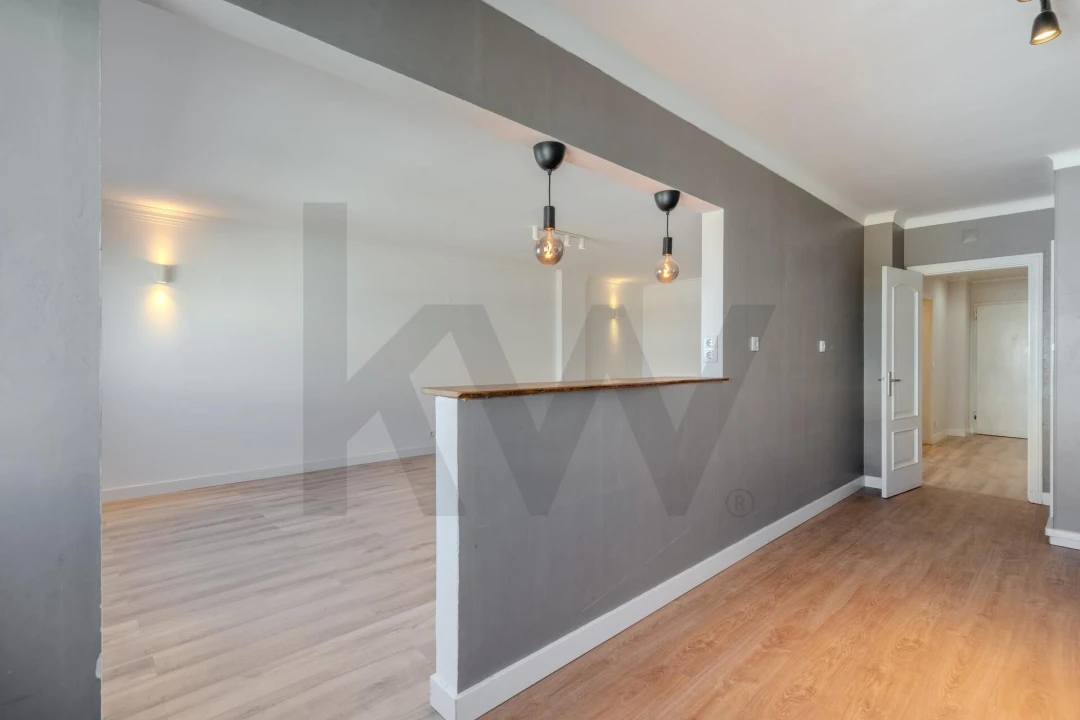 Apartamento T2 para Arrendamento em Carcavelos e Parede Foto 7