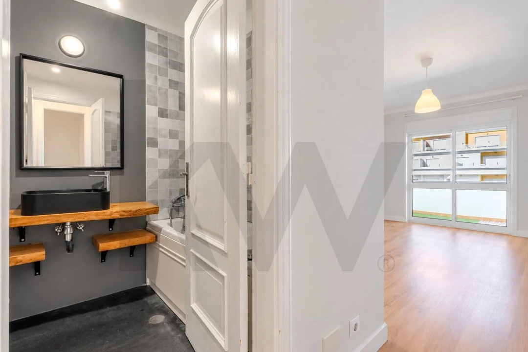 Apartamento T2 para Arrendamento em Carcavelos e Parede Foto 12