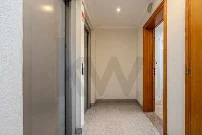 Apartamento T2 para Arrendamento em Carcavelos e Parede