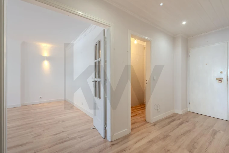 Apartamento T2 para Arrendamento em Carcavelos e Parede Foto 30