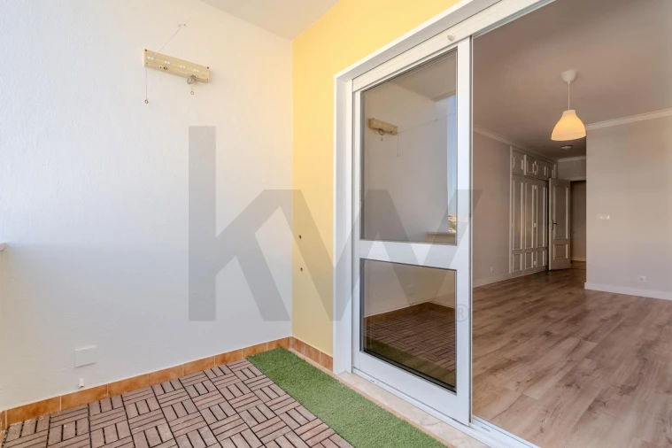 Apartamento T2 para Arrendamento em Carcavelos e Parede Foto 20