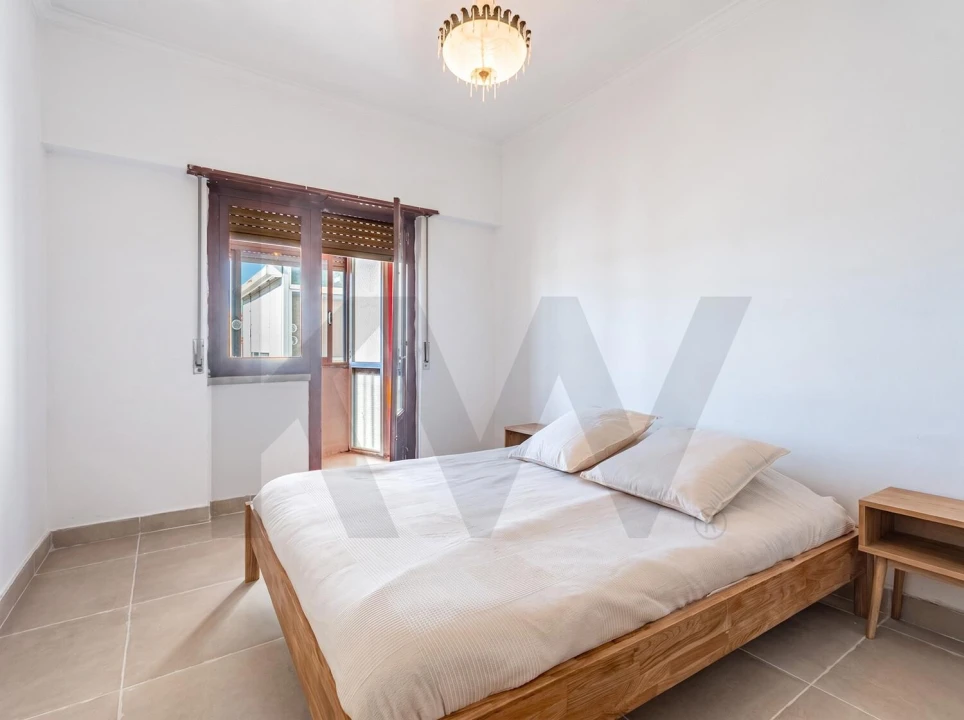 Apartamento T2 para Venda em Póvoa de Santo Adrião e Olival Basto Foto 13
