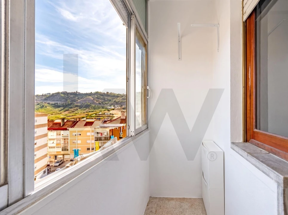 Apartamento T2 para Venda em Póvoa de Santo Adrião e Olival Basto Foto 4