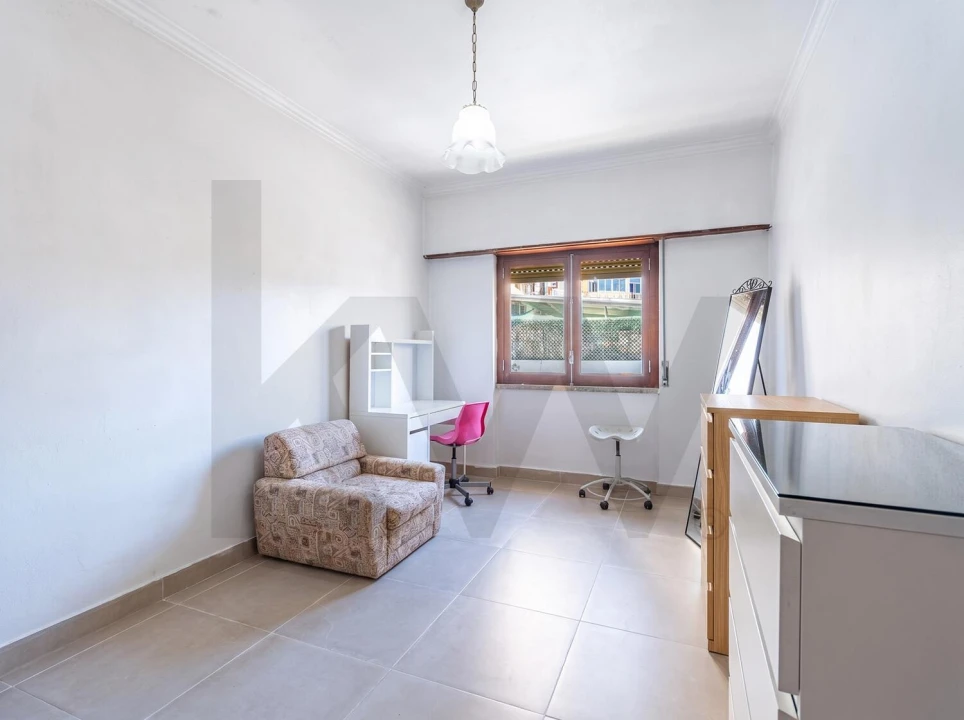 Apartamento T2 para Venda em Póvoa de Santo Adrião e Olival Basto Foto 10
