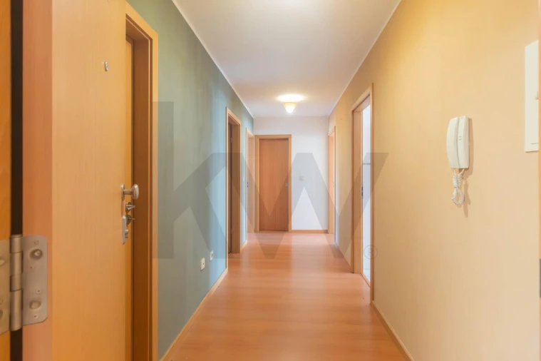 Apartamento T2 para Venda em Gulpilhares e Valadares Foto 17