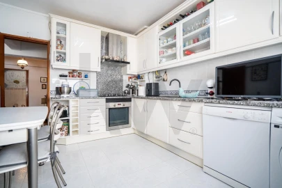 Apartamento T3 para Venda em Costa da Caparica
