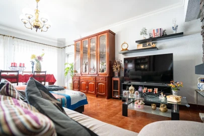 Apartamento T3 para Venda em Costa da Caparica