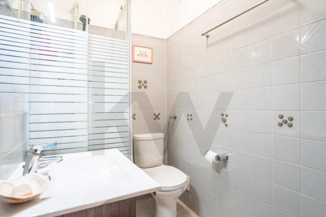 Apartamento T3 para Venda em Costa da Caparica Foto 15