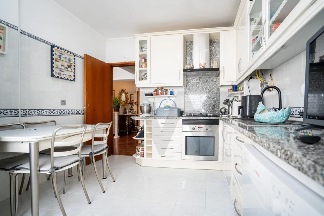 Apartamento T3 para Venda em Costa da Caparica Foto 28