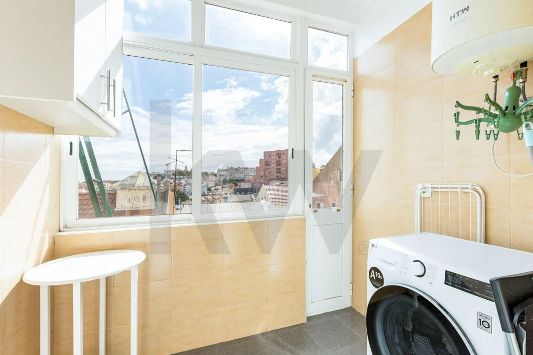 Apartamento T1 para Arrendamento em São Vicente Foto 3