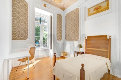 Quarto para Arrendamento em Avenidas Novas