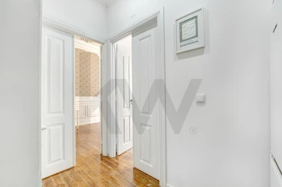 Quarto para Arrendamento em Avenidas Novas