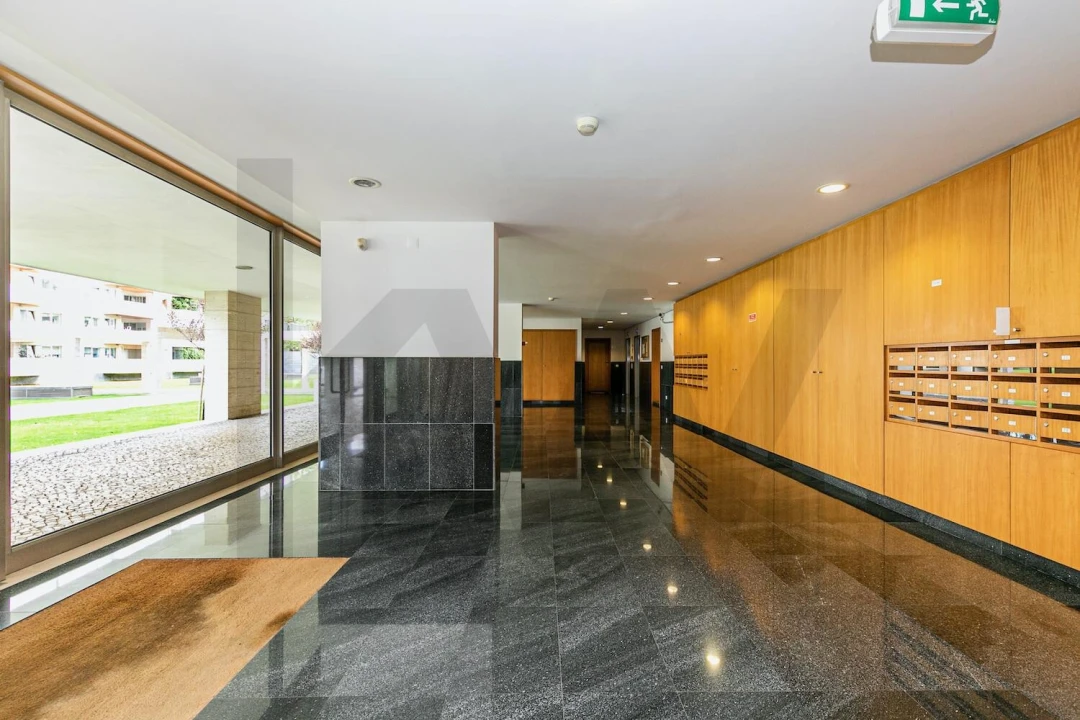 Apartamento T4 para Arrendamento em Lumiar Foto 23
