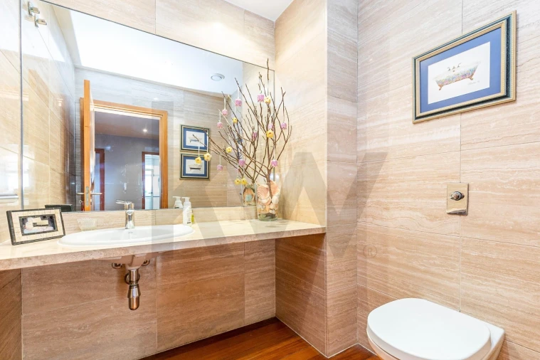 Apartamento T4 para Arrendamento em Lumiar Foto 19