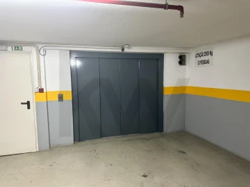 Garagem para Venda em Avenidas Novas