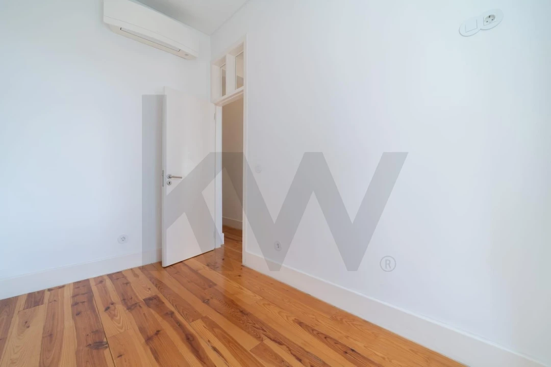 Apartamento T2 para Venda em São Vicente Foto 6