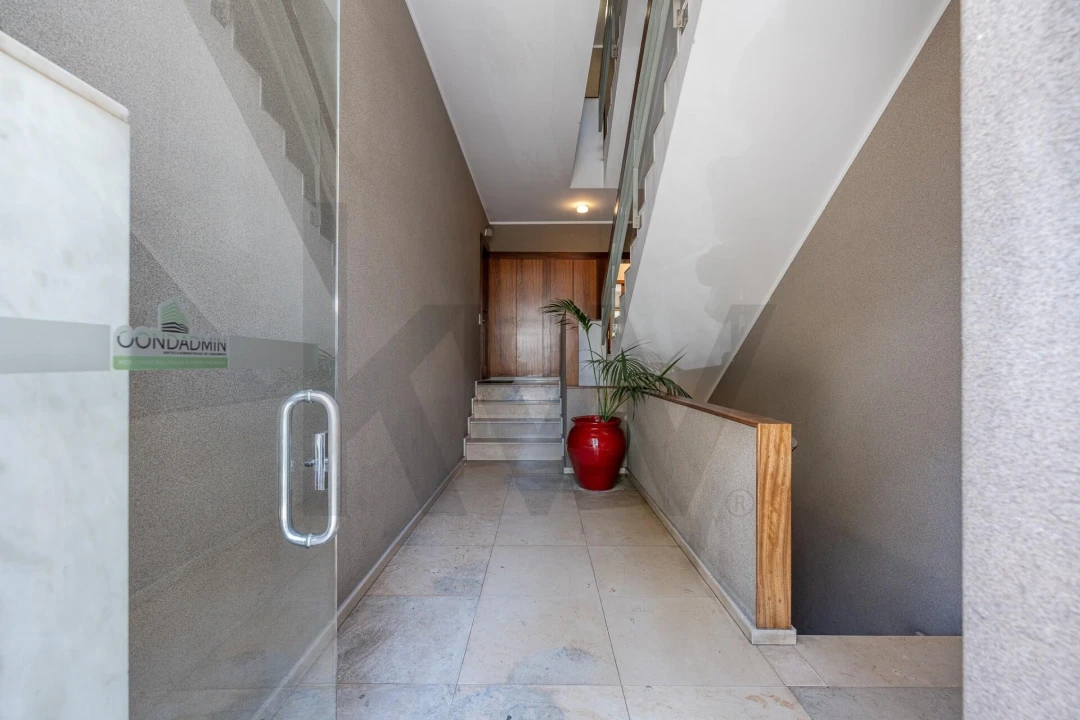 Apartamento T2 para Venda em Creixomil Foto 24
