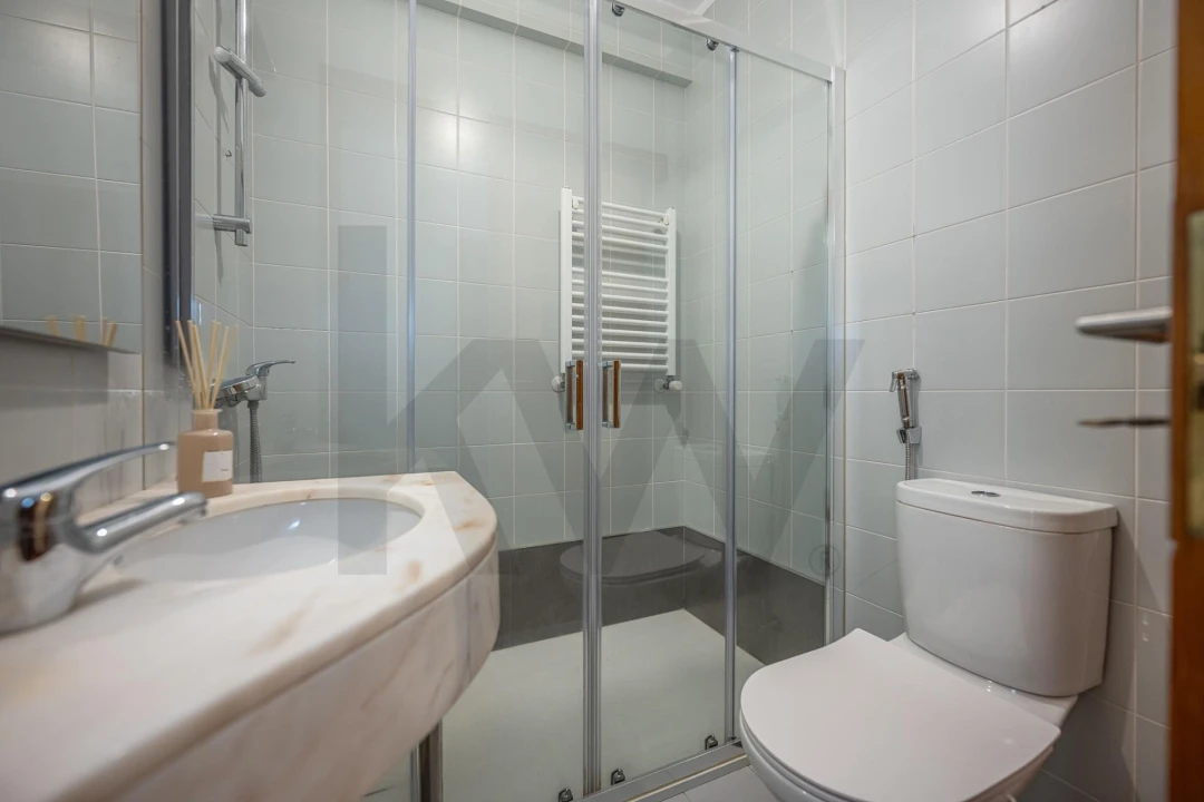 Apartamento T2 para Venda em Creixomil Foto 10