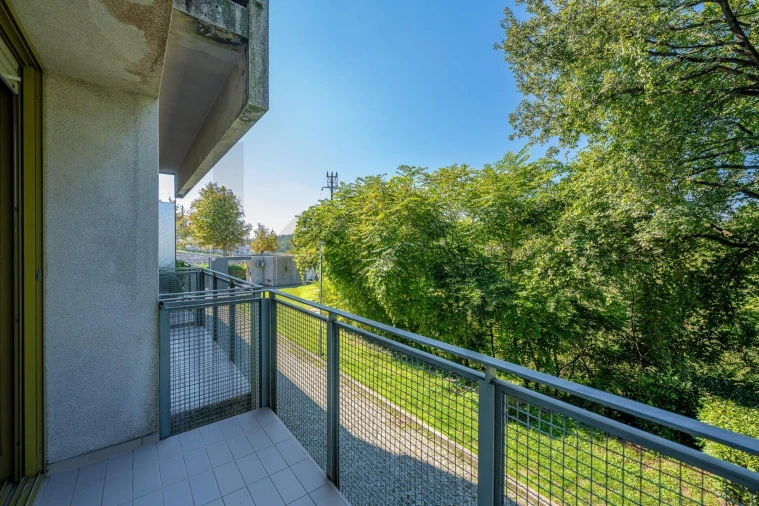Apartamento T2 para Venda em Creixomil Foto 8