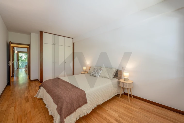 Apartamento T2 para Venda em Creixomil Foto 15
