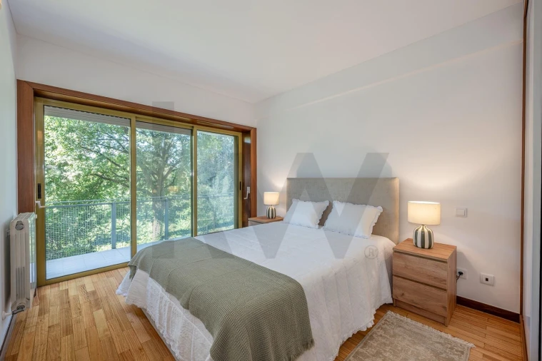 Apartamento T2 para Venda em Creixomil Foto 6