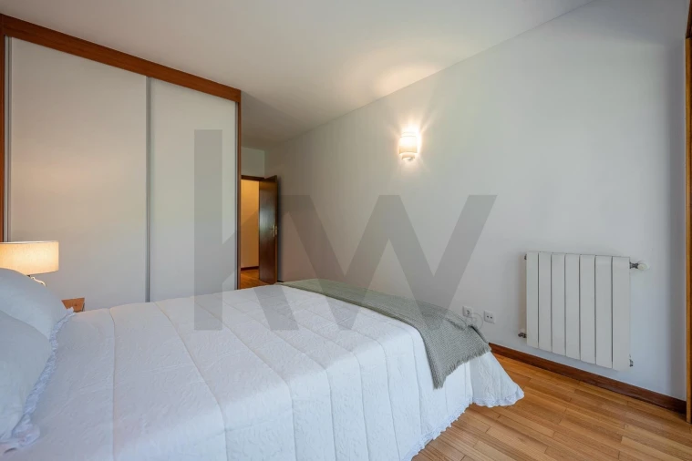 Apartamento T2 para Venda em Creixomil Foto 7