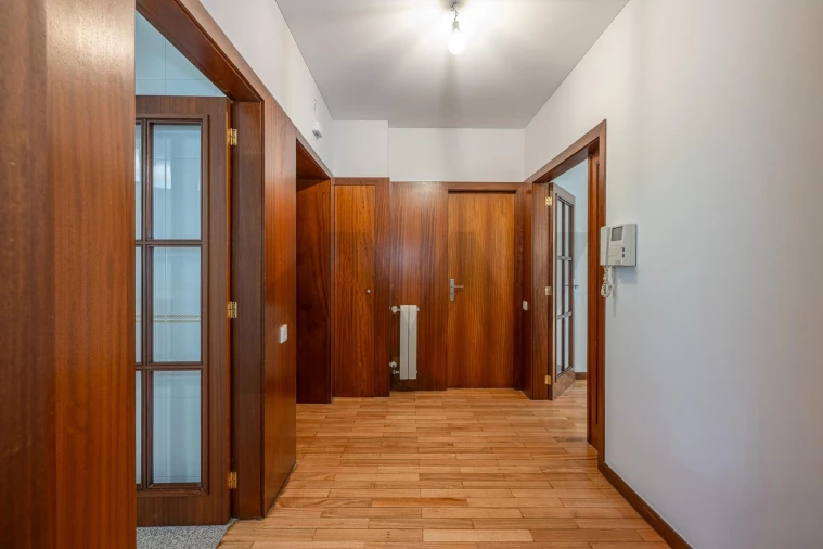 Apartamento T2 para Venda em Creixomil Foto 18