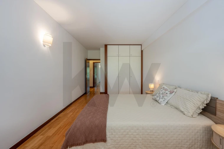 Apartamento T2 para Venda em Creixomil Foto 17