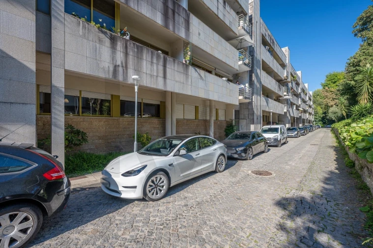 Apartamento T2 para Venda em Creixomil Foto 28