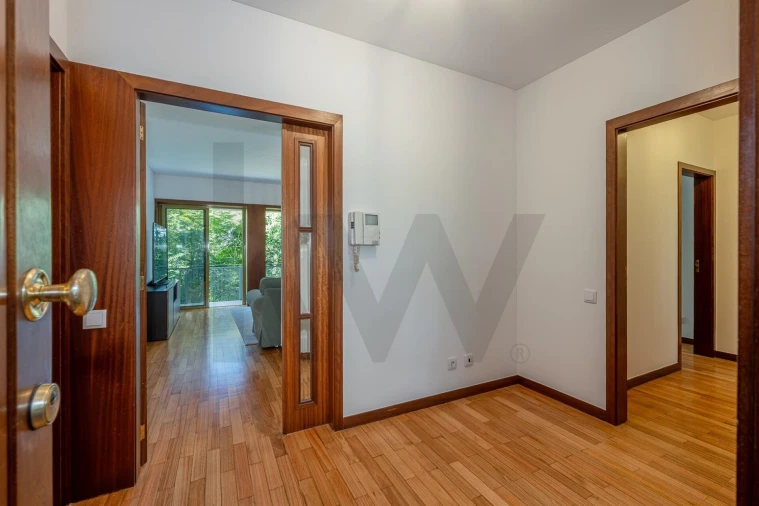 Apartamento T2 para Venda em Creixomil Foto 21