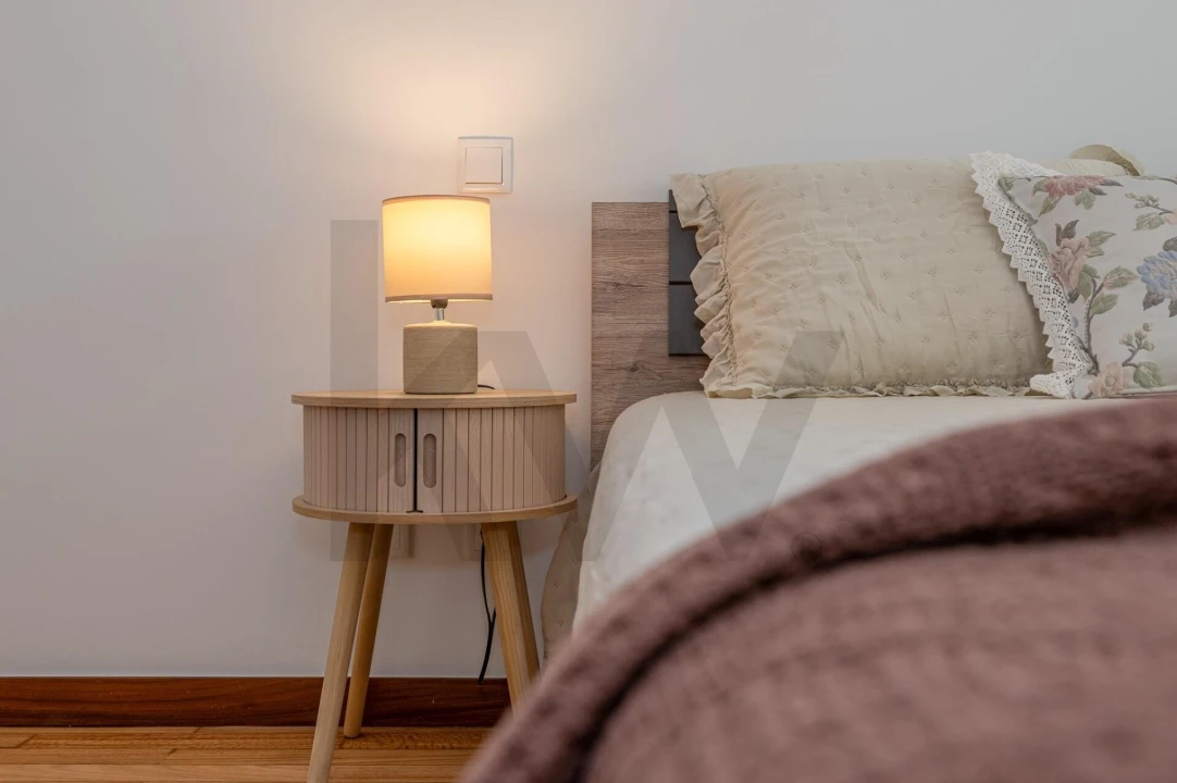 Apartamento T2 para Venda em Creixomil Foto 16