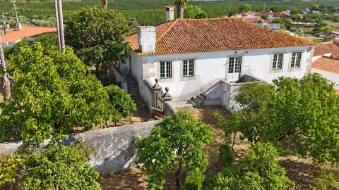 Moradia T5 para Venda em São Vicente do Paul e Vale de Figueira