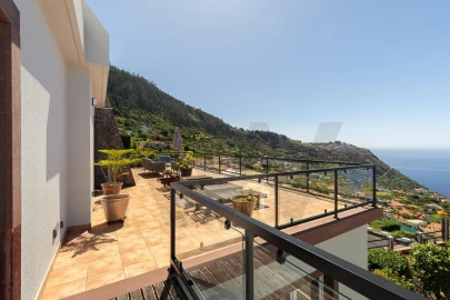 Moradia T4 para Venda em Arco da Calheta