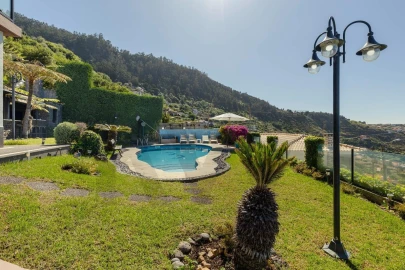 Moradia T4 para Venda em Arco da Calheta